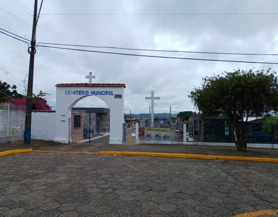 entrada principal do Cemitério Municipal de Itaiópolis