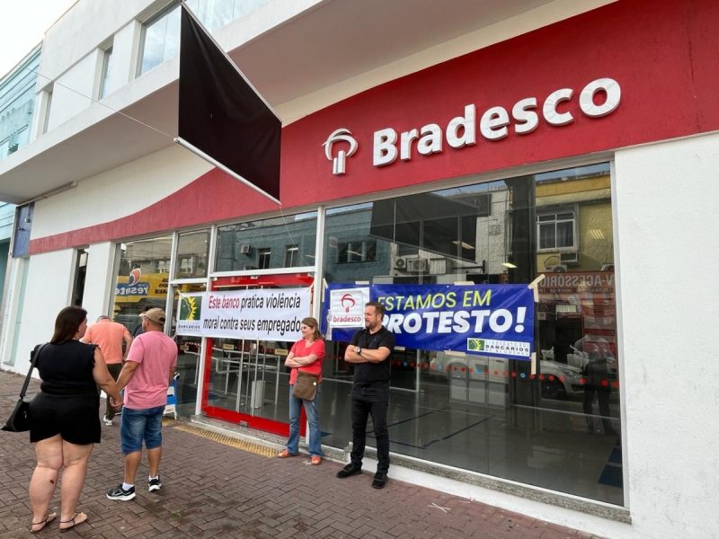 Sindicato afirma ter recebido denúncias anônimas sobre o assédio no local – Foto: Sindicato dos Bancários de Blumenau e Região/Reprodução/ND