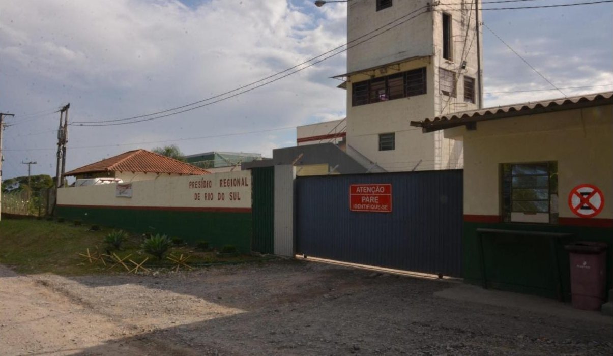 Fachada do Presídio Regional de Rio do Sul, em Santa Catarina