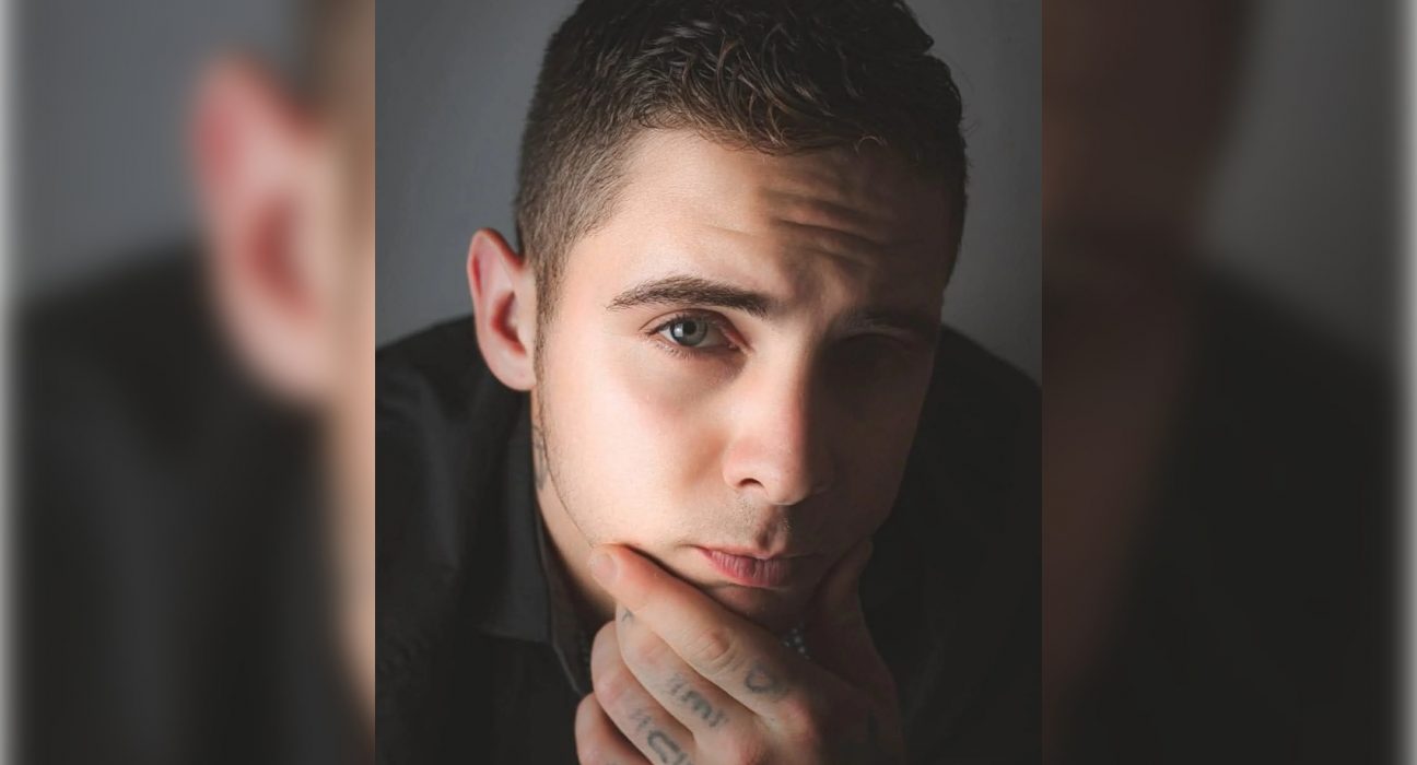 Foto de rosto de João Vitor Markwath, jovem de 21 anos desaparecido em Lontras.