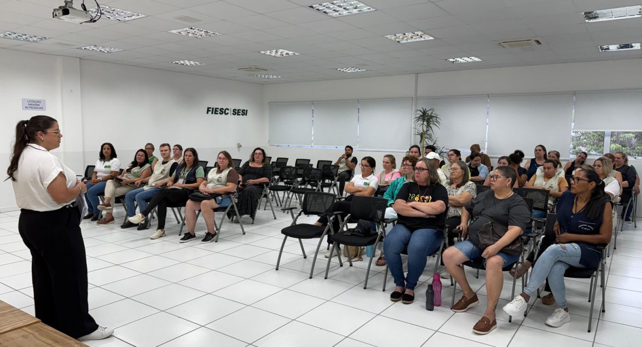 Reunião entre agentes de saúde e diretoria de meio ambiente de Ibirama.